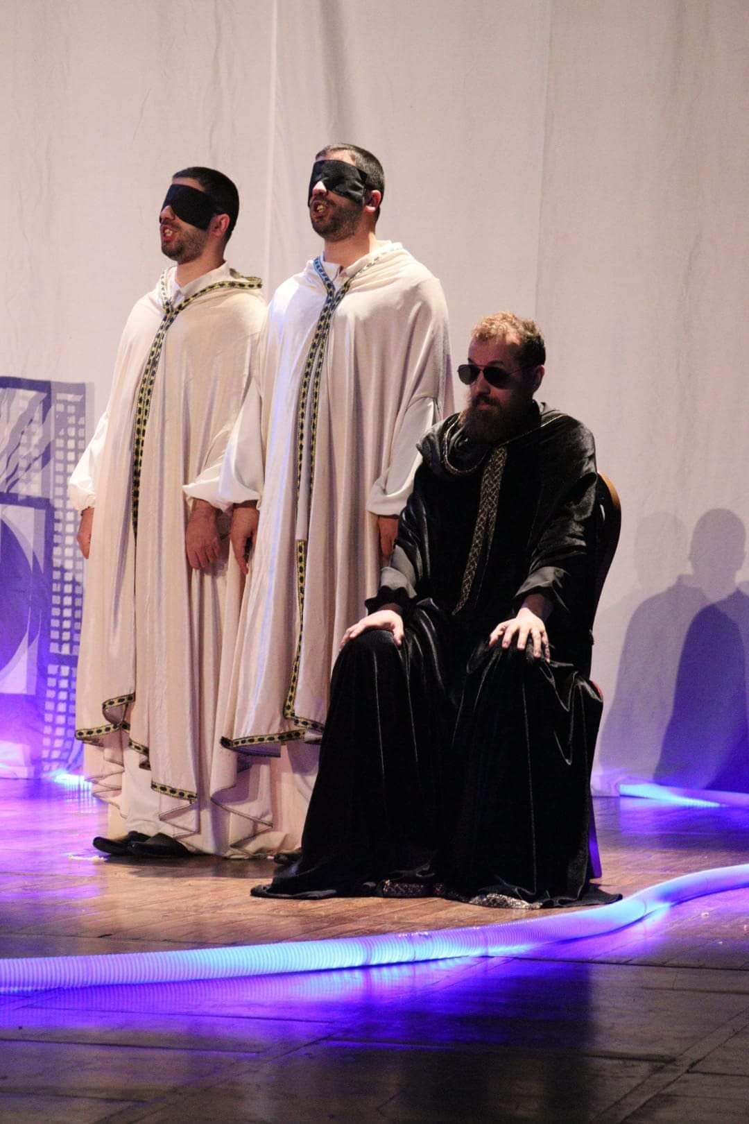 الحسن والحسين في مشهد تمثيلي