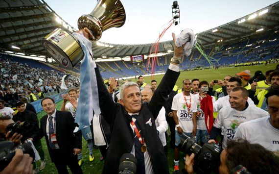 فلاديمير بيتكوفيتش يرفع كأس إيطاليا 