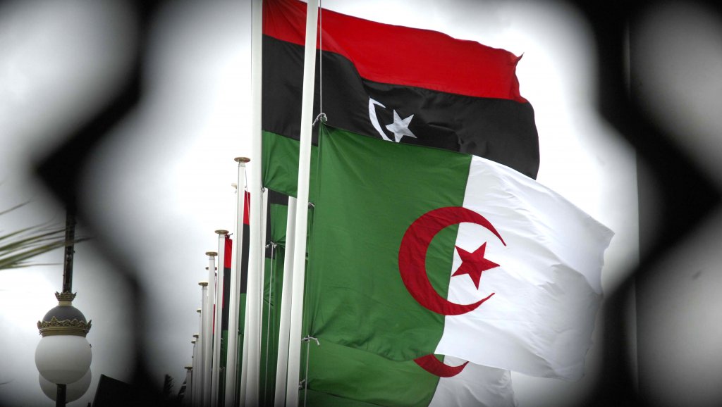 الجزائر وليبيا
