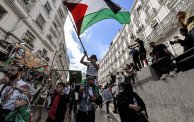 مسيرة داعمة لفلسطين في الجزائر (الصورة: Getty)