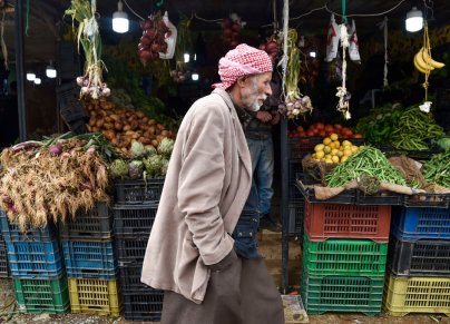 في سوق خرايسية بالعاصمة (تصوير: رياض قرامدي/أ.ف.ب)