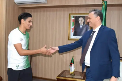 وزير الرياضة يستقبل الملاكمة إيمان خليف (فيسبوك/الترا جزائر)