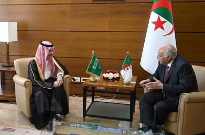 وزير الخارجية الجزائري يستقبل نظيره السعودي (فيسبوك/الترا جزائر)