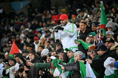  (الصورة: Getty) مشجعو المنتخب الجزائري على المدرجات