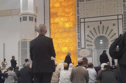 أسقف الجزائر يحضر صلاة الظهر في جامع الجزائر