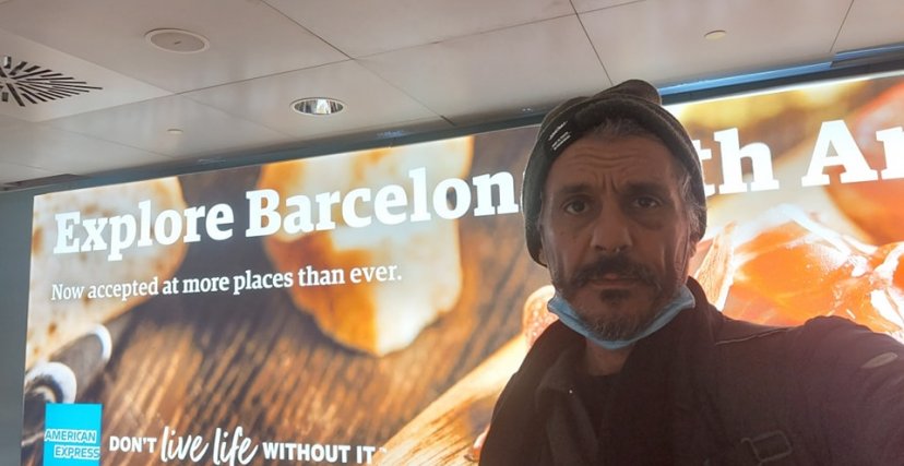 الناشط رشيد نكاز يصل إلى إسبانيا (فيسبوك/التراجزائر)