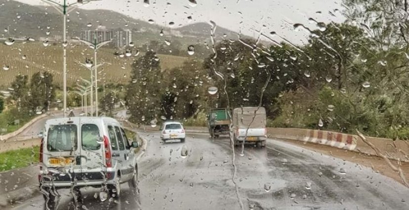 سقوط أمطار في العاصمة (فيسبوك/الترا جزائر)