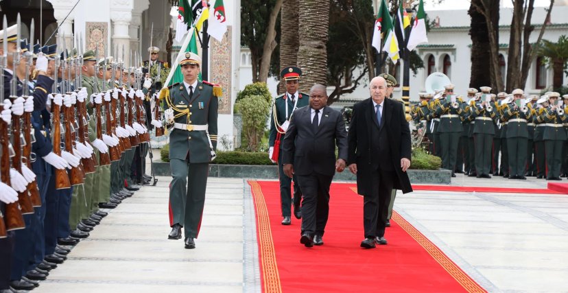 تبون ورئيس دولة الموزمبيق