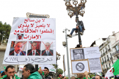 البرلمان ينصّب بن صالح رئيسًا للجزائر والشارع يتمسك برفض 